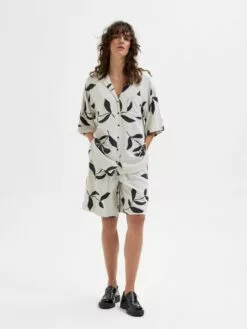 Selected Femme Myymälä -Selected Femme Myymälä 3b9110a571a34fbc7b7a8b07b8182913