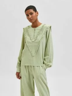 Selected Femme Pusero 'Geillis' 11 Selected Femme Pusero 'Geillis' -Selected Femme Myymälä 9a8dce5e80712de279b215e88bac8143