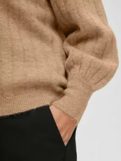 Neulepaita 'Glowie' -Selected Femme Myymälä a4bcd66c5edbffd995b8ee9ffecaed93