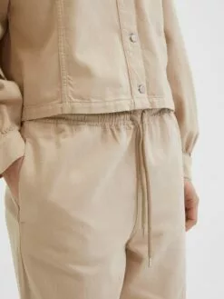 Selected Femme Tapered Housut 'Molly' -Selected Femme Myymälä ac513fbcde64b8decff854868c71541a